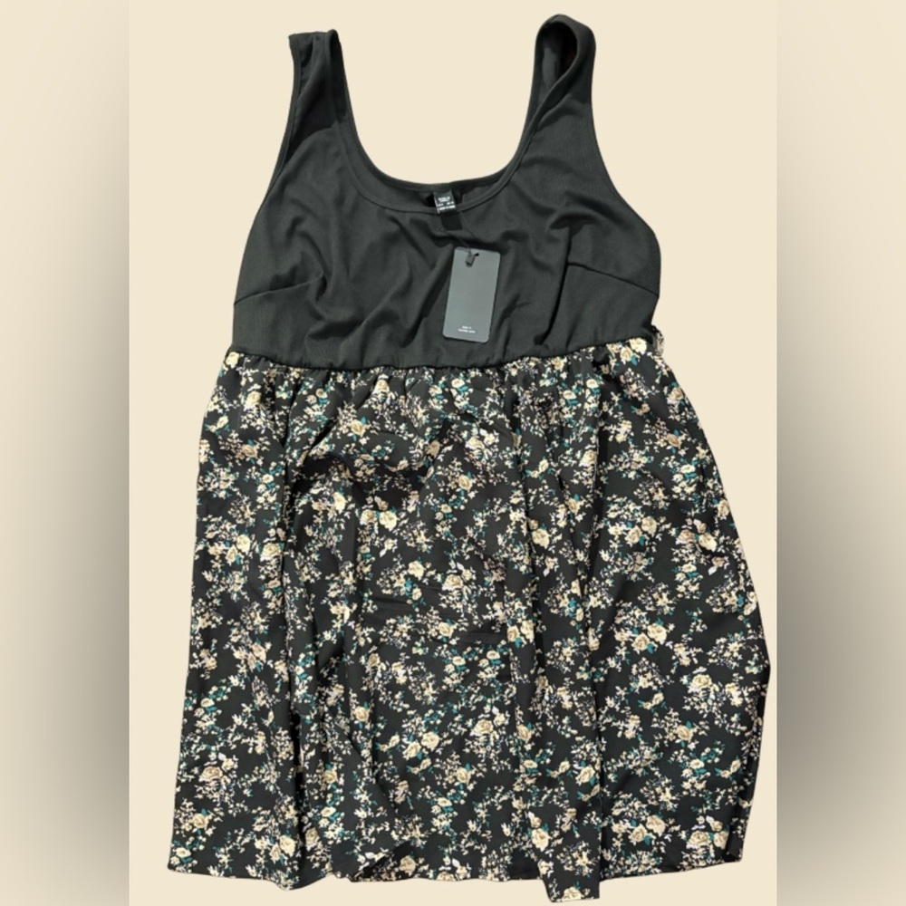 SHEIN Curve Charcoal Ribbed Tee